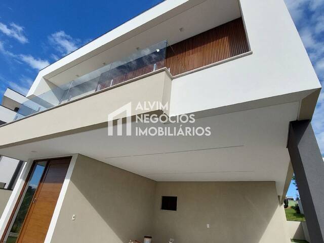 Sobrado para Venda em São José dos Campos - 4