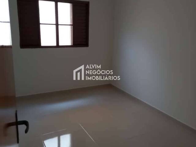 Casa para Venda em São José dos Campos - 5