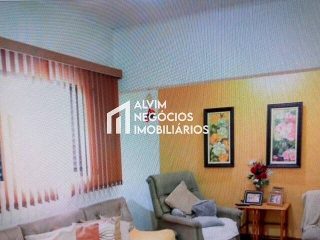 Casa para Venda em São José dos Campos - 4