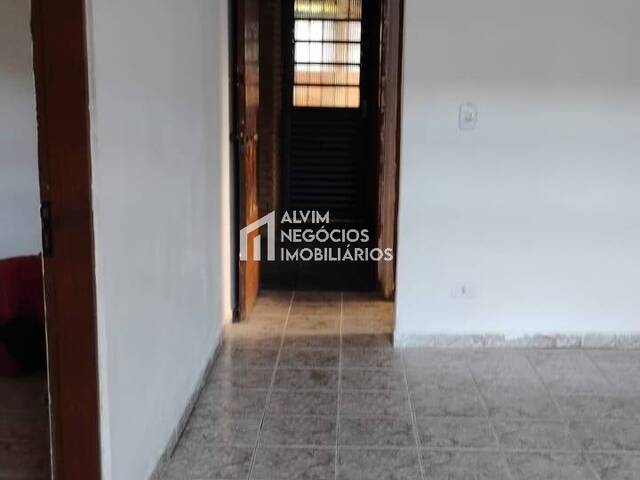 Sobrado para Venda em São José dos Campos - 5