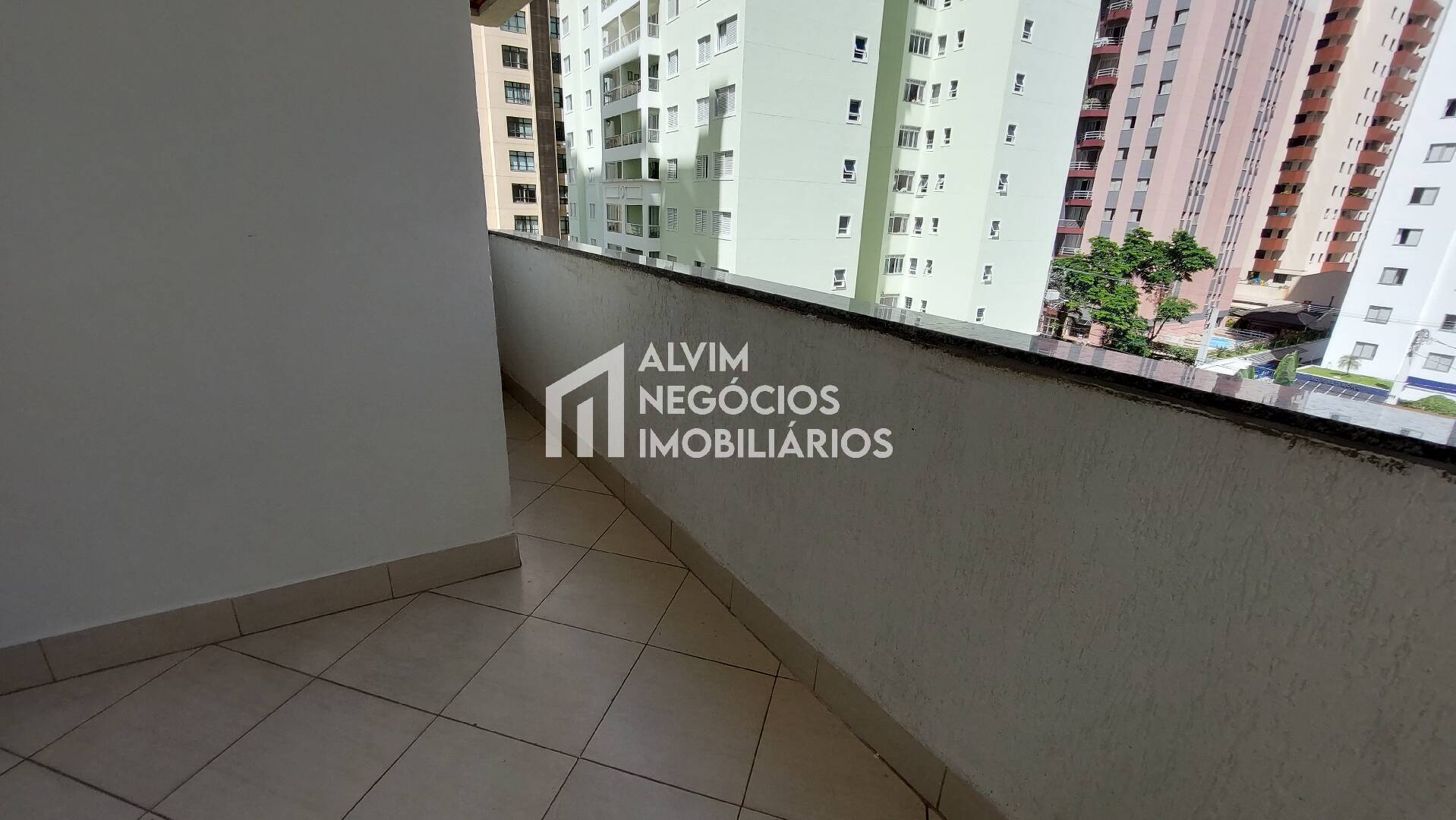 Apartamento à venda com 3 quartos, 94m² - Foto 9