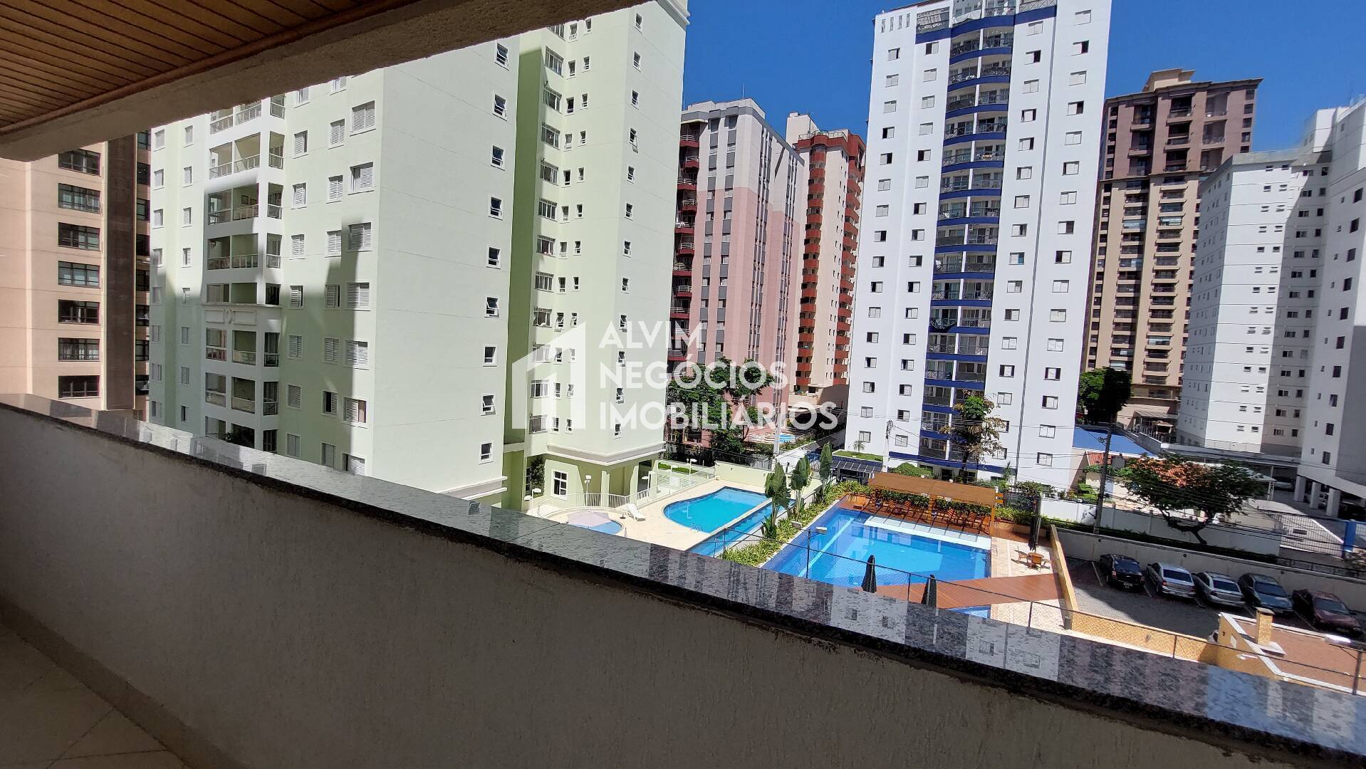 Apartamento à venda com 3 quartos, 94m² - Foto 10
