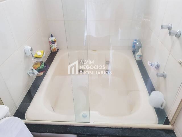 Casa à venda com 3 quartos, 250m² - Foto 17