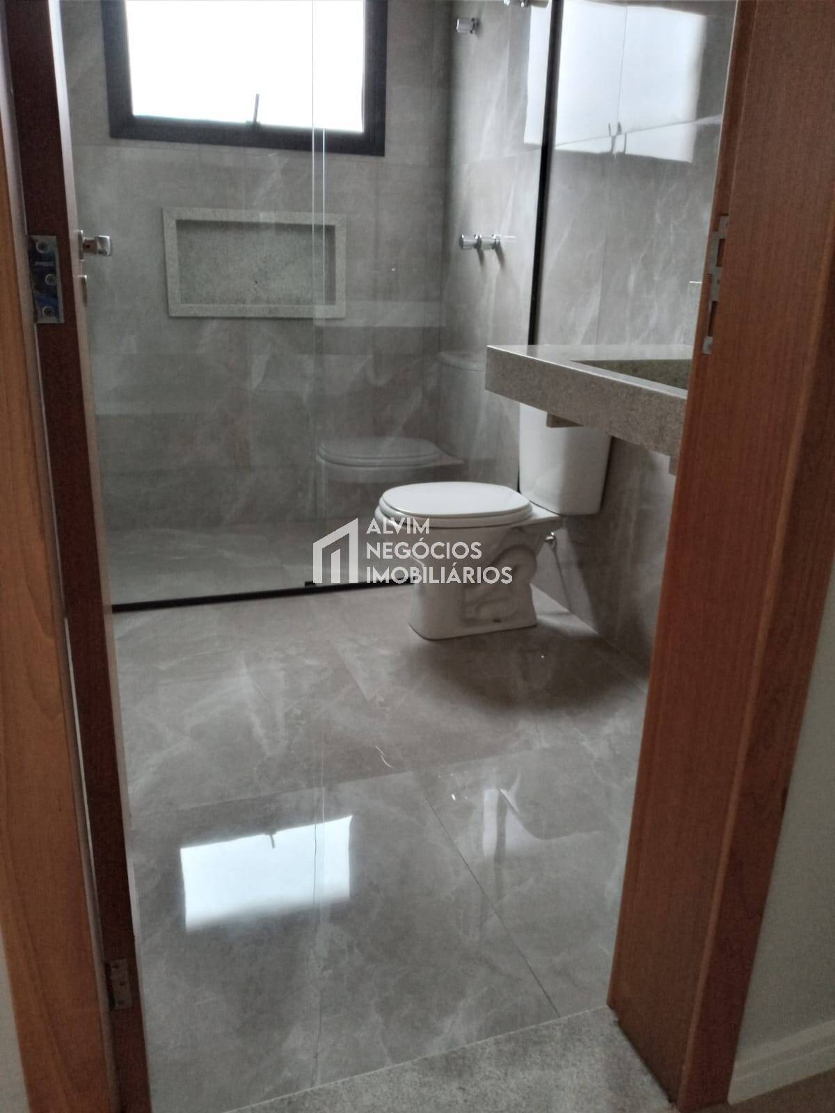 Casa à venda com 3 quartos, 152m² - Foto 9