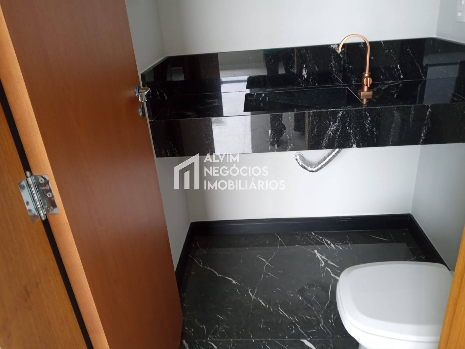 Casa à venda com 3 quartos, 152m² - Foto 5