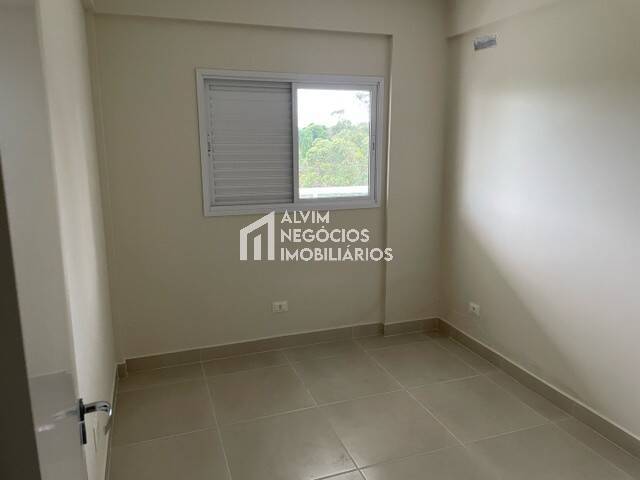 Apartamento à venda com 3 quartos, 96m² - Foto 8
