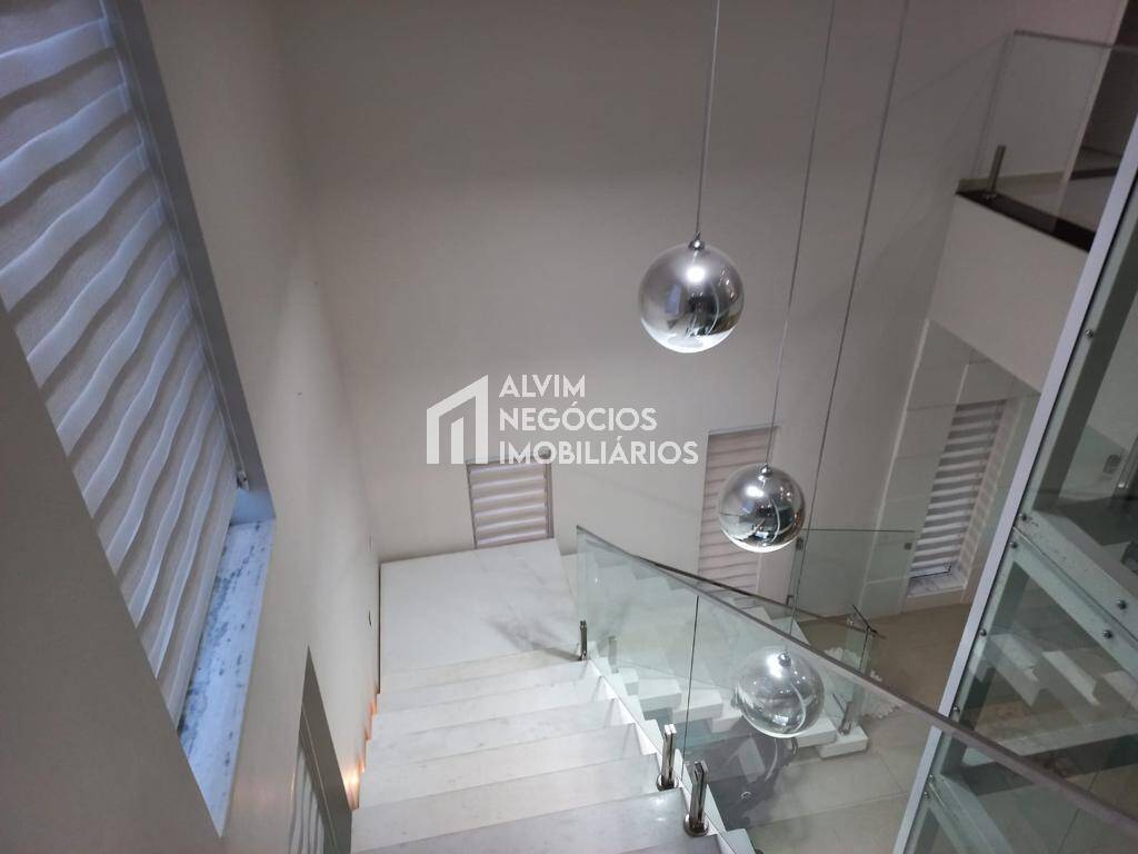 Sobrado à venda com 4 quartos, 600m² - Foto 18