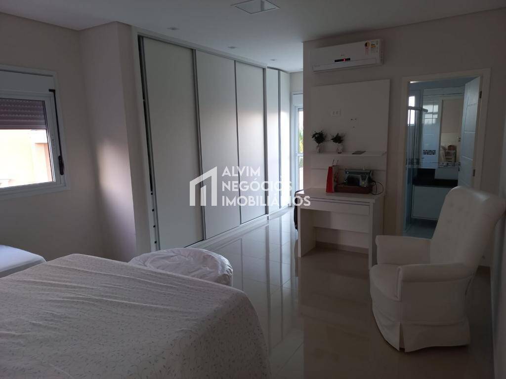 Sobrado à venda com 4 quartos, 600m² - Foto 21