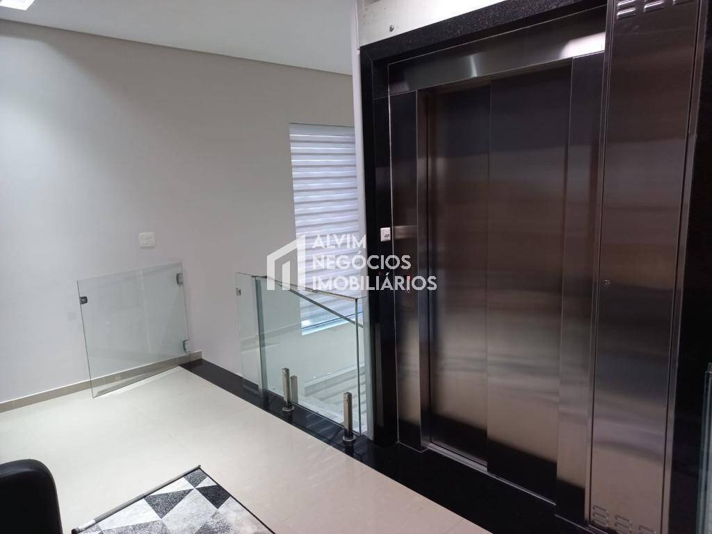 Sobrado à venda com 4 quartos, 600m² - Foto 23