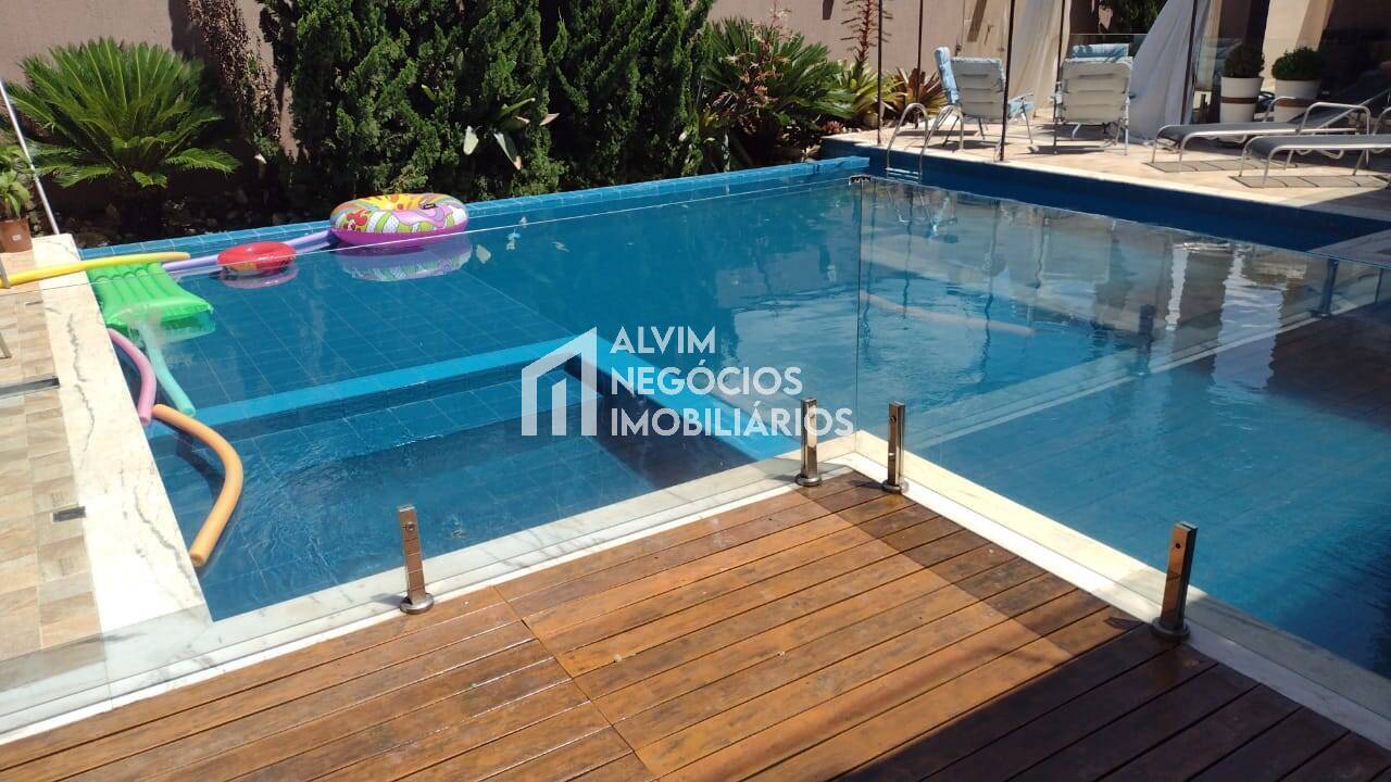 Sobrado à venda com 4 quartos, 600m² - Foto 29