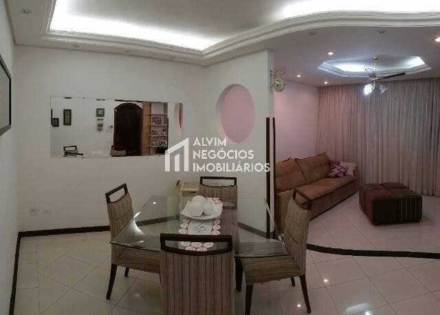 Casa à venda com 3 quartos, 150m² - Foto 2