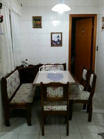 Casa à venda com 3 quartos, 150m² - Foto 4