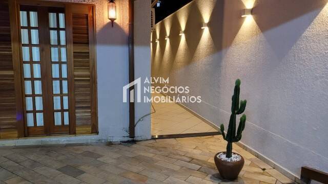 Casa à venda com 3 quartos, 150m² - Foto 15
