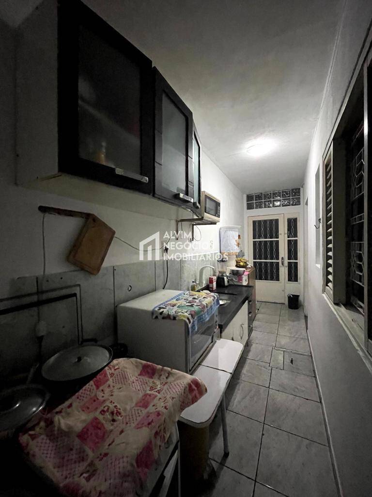 Casa à venda com 4 quartos, 145m² - Foto 6