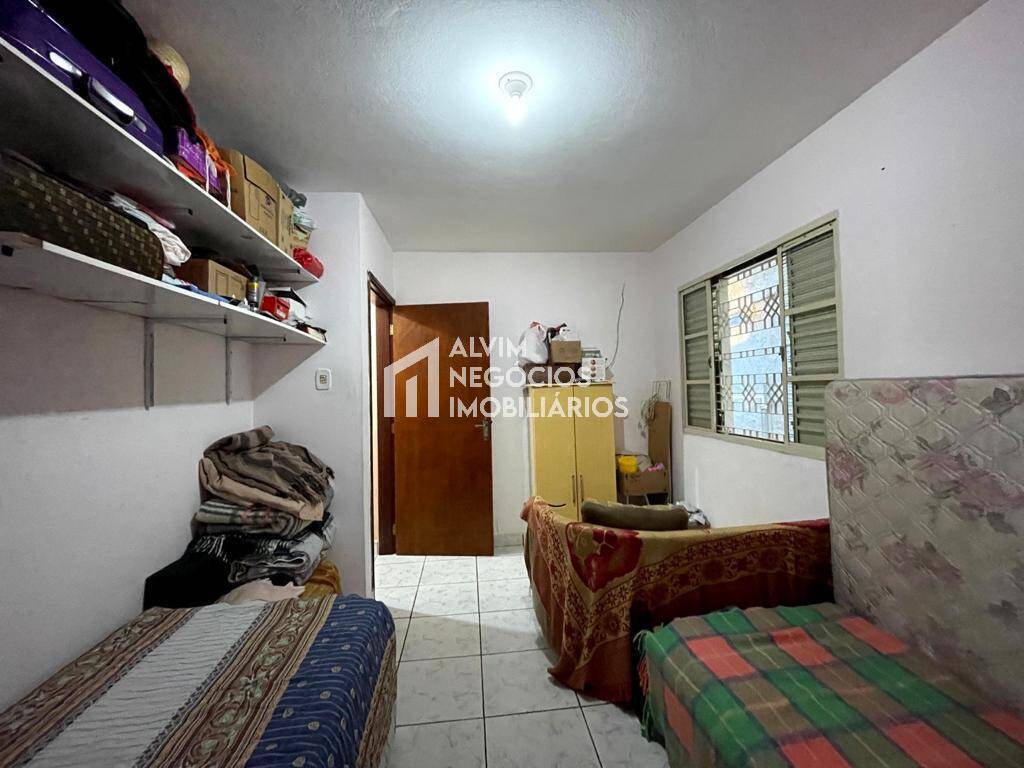Casa à venda com 4 quartos, 145m² - Foto 9