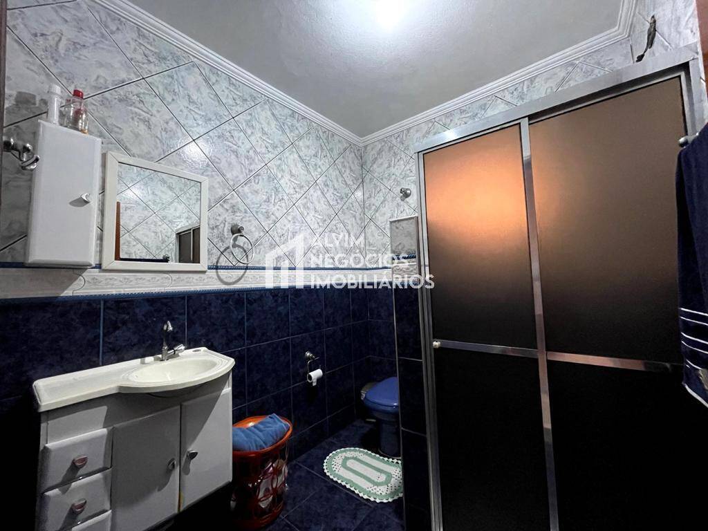 Casa à venda com 4 quartos, 145m² - Foto 14