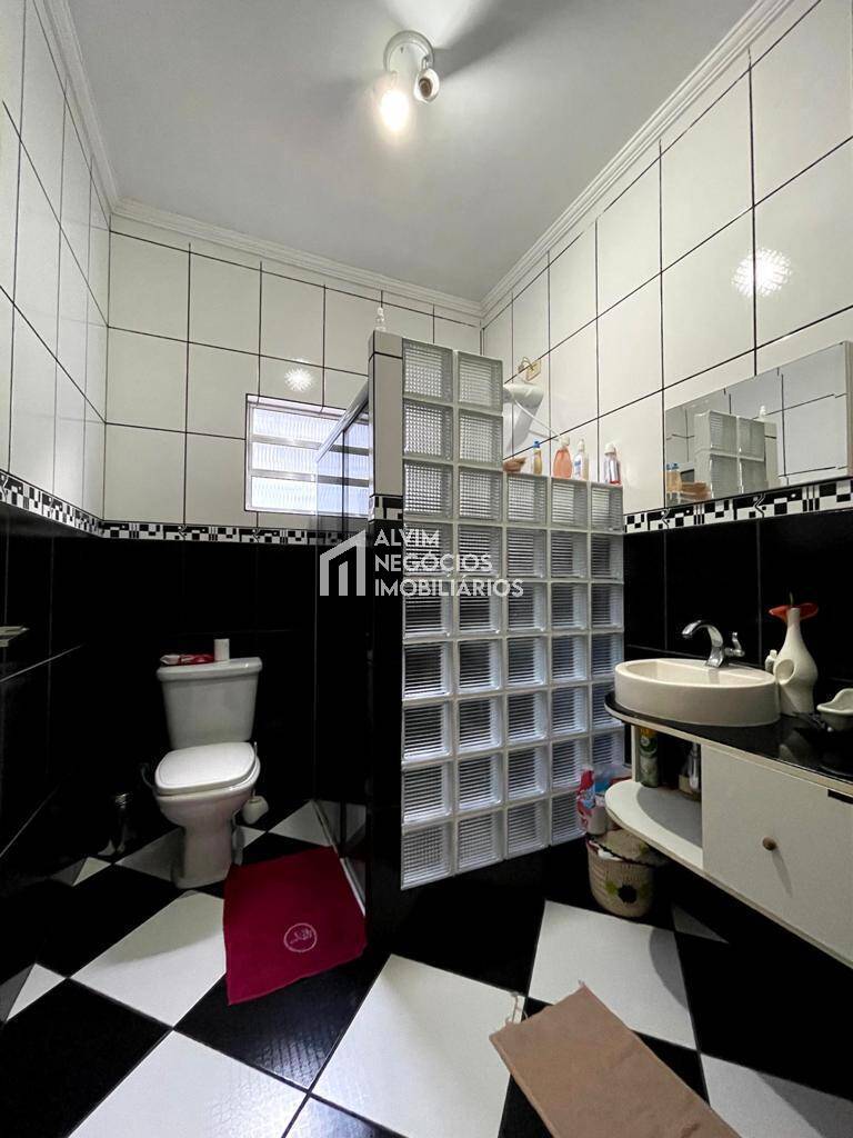 Casa à venda com 4 quartos, 145m² - Foto 19