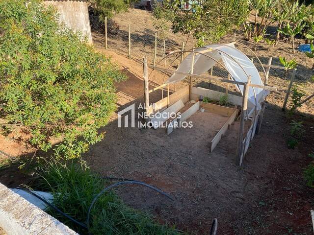 Sítio à venda com 2 quartos, 78m² - Foto 12