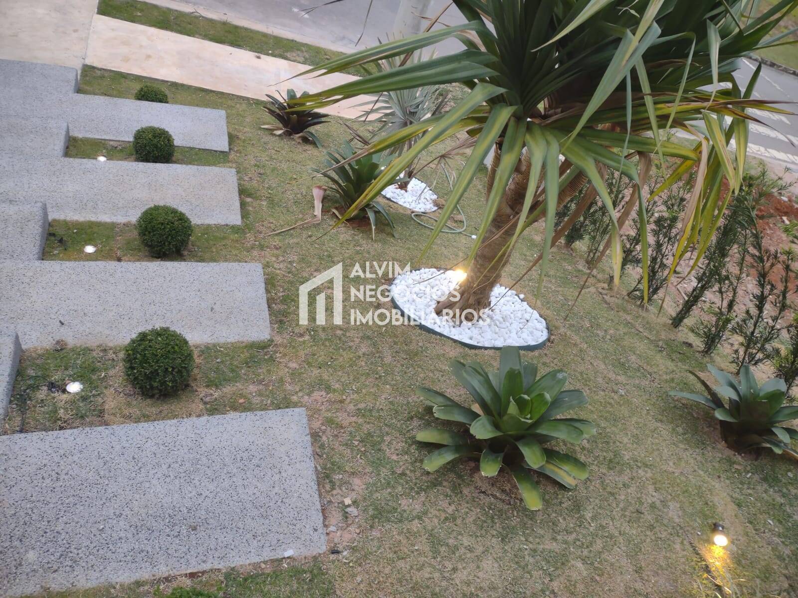 Sobrado à venda com 3 quartos, 236m² - Foto 7