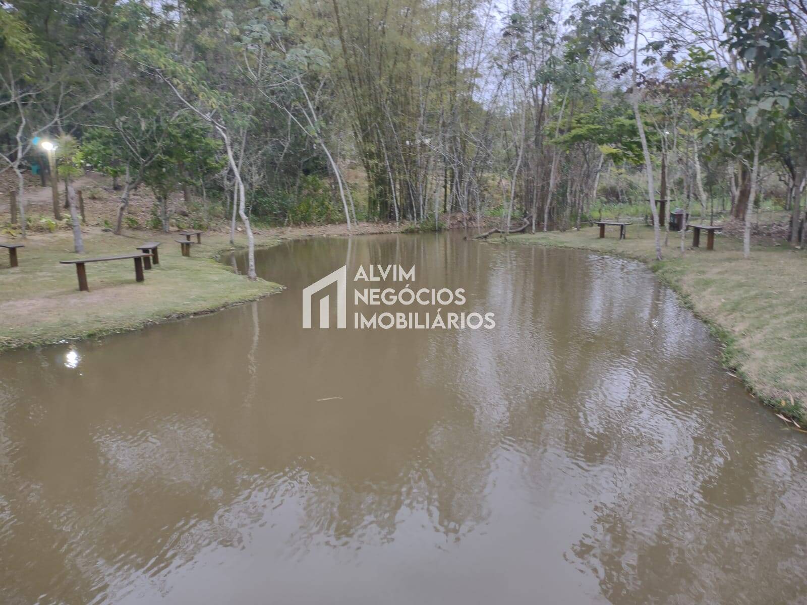 Sobrado à venda com 3 quartos, 236m² - Foto 34
