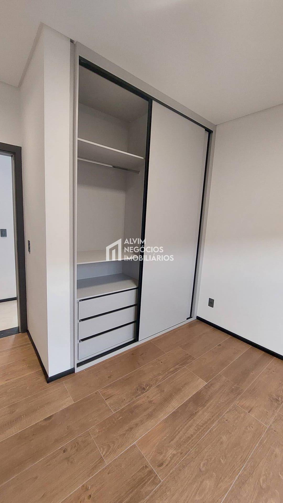 Casa à venda com 3 quartos, 175m² - Foto 17