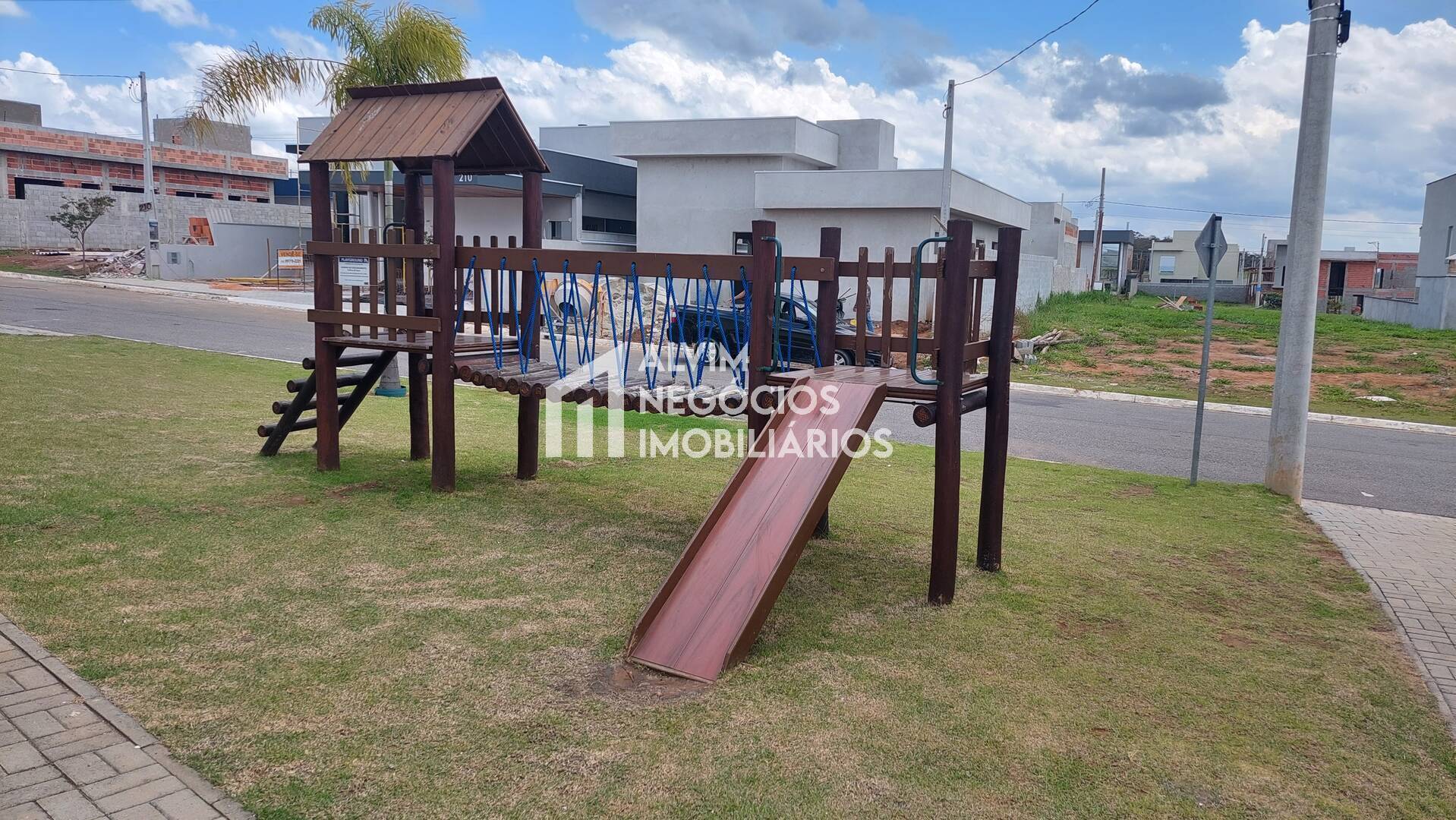 Casa à venda com 3 quartos, 175m² - Foto 26