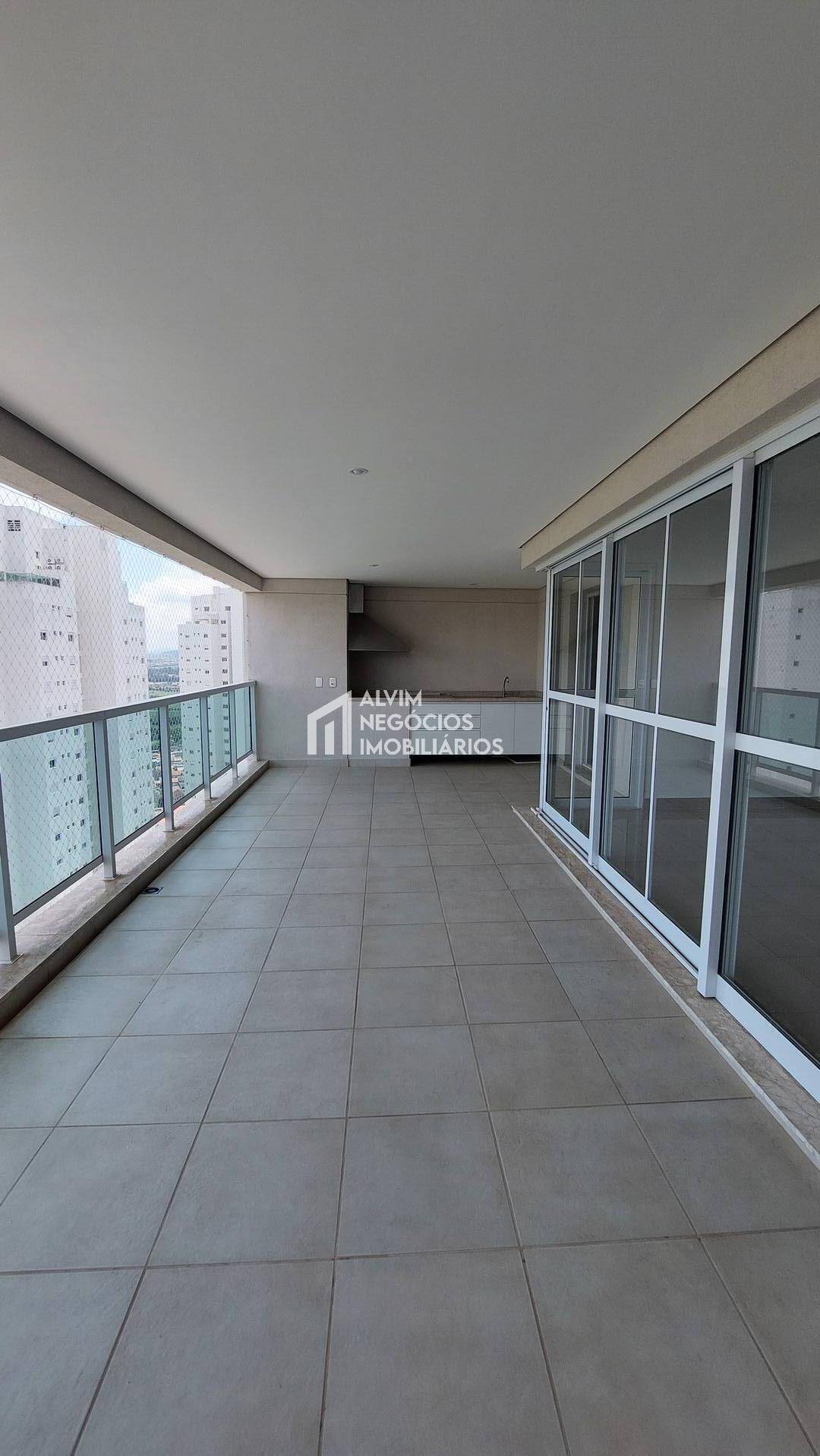 Apartamento para alugar com 4 quartos, 245m² - Foto 4