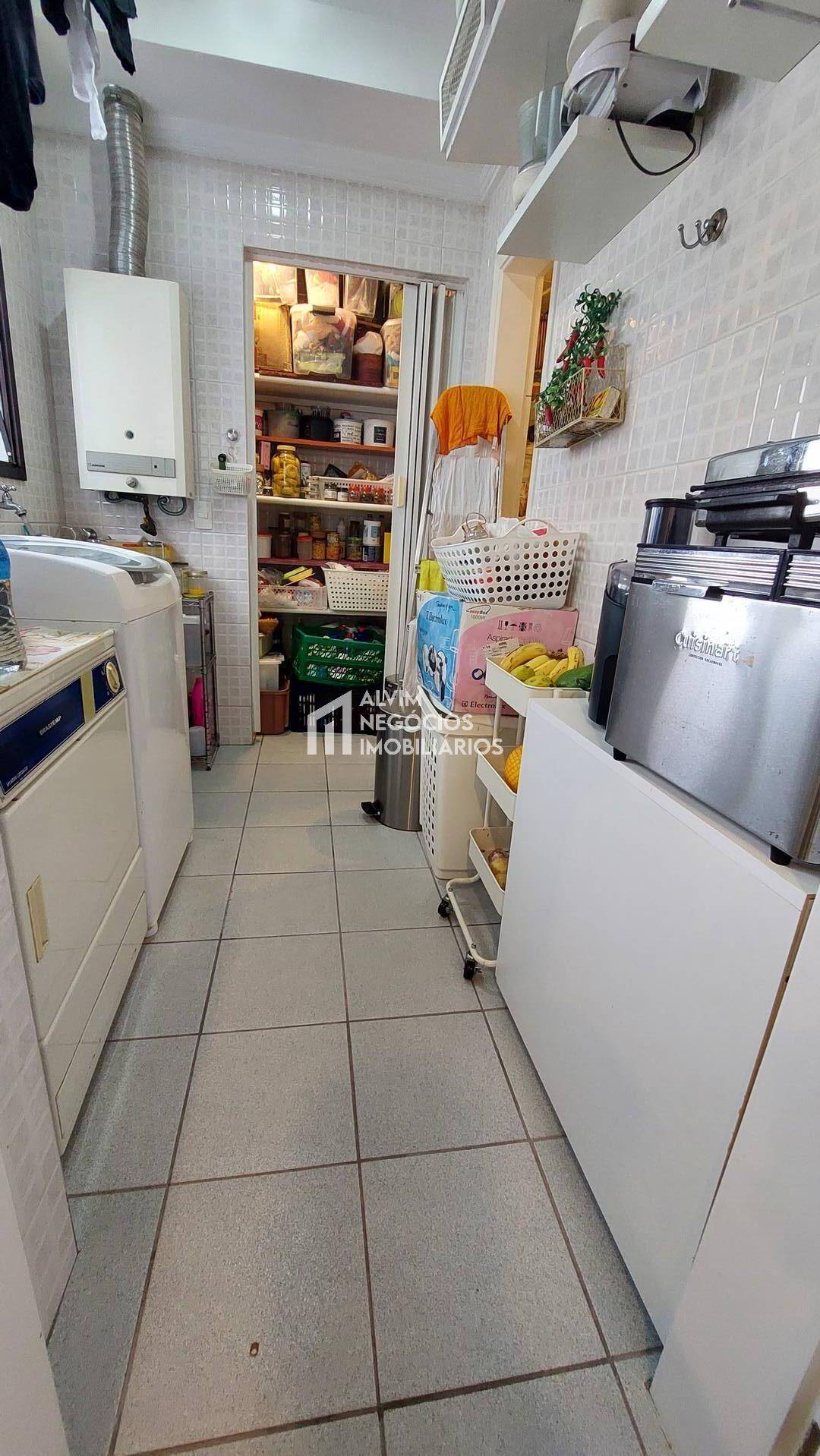 Apartamento à venda com 3 quartos, 127m² - Foto 10