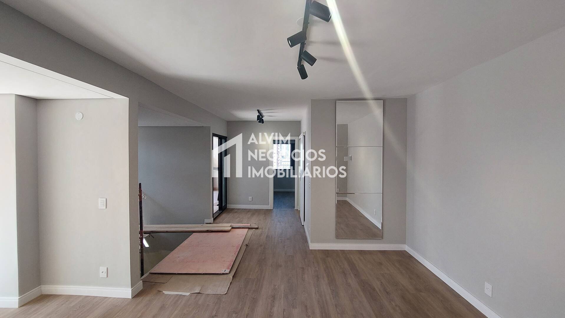 Cobertura à venda com 3 quartos, 254m² - Foto 3