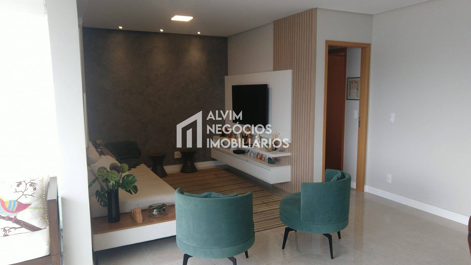 Apartamento à venda com 4 quartos, 147m² - Foto 3