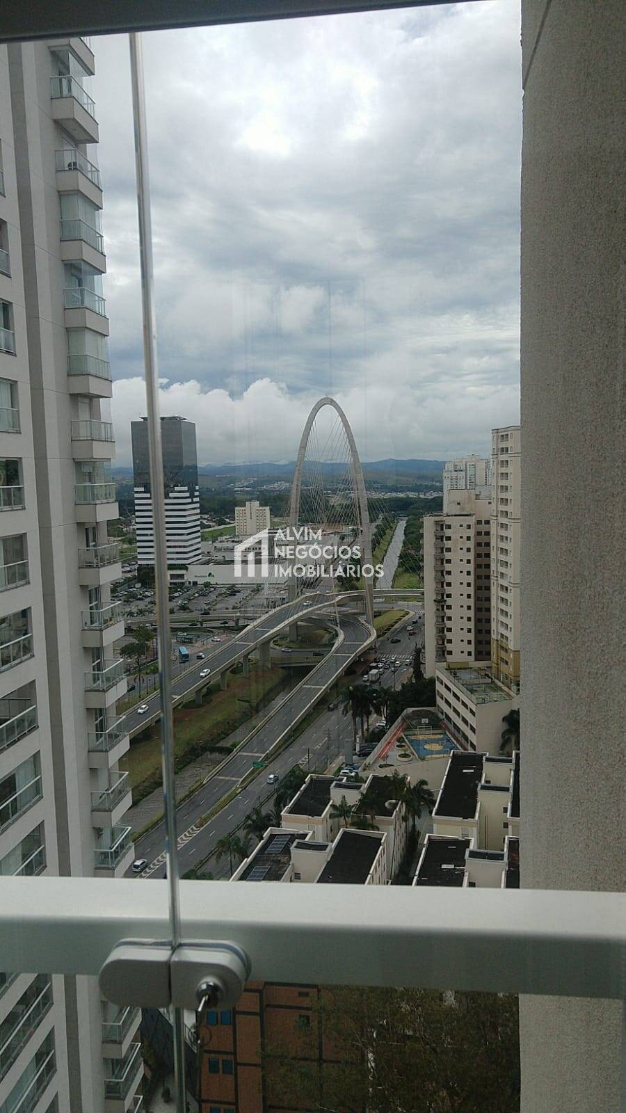 Apartamento à venda com 4 quartos, 147m² - Foto 12