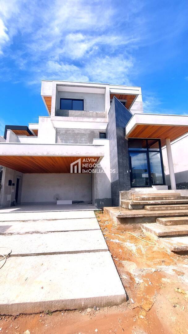 Sobrado à venda com 4 quartos, 400m² - Foto 3