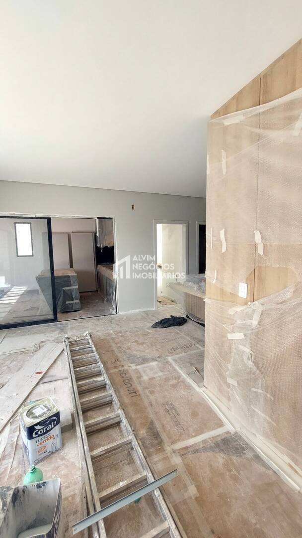 Sobrado à venda com 4 quartos, 400m² - Foto 4