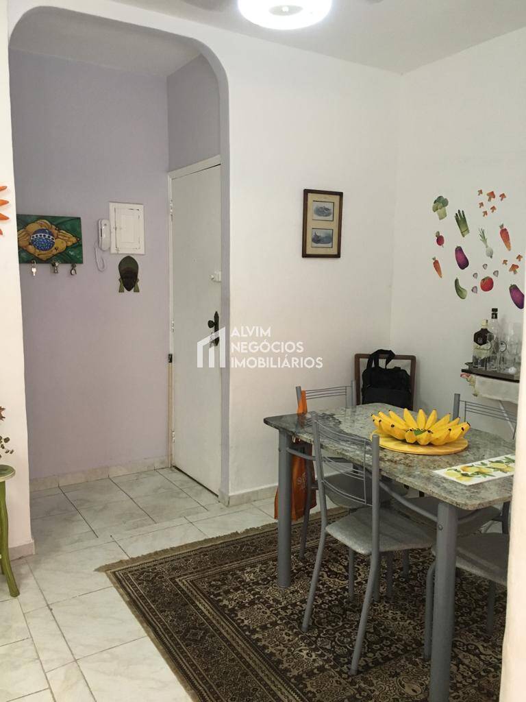 Apartamento à venda com 2 quartos, 85m² - Foto 2