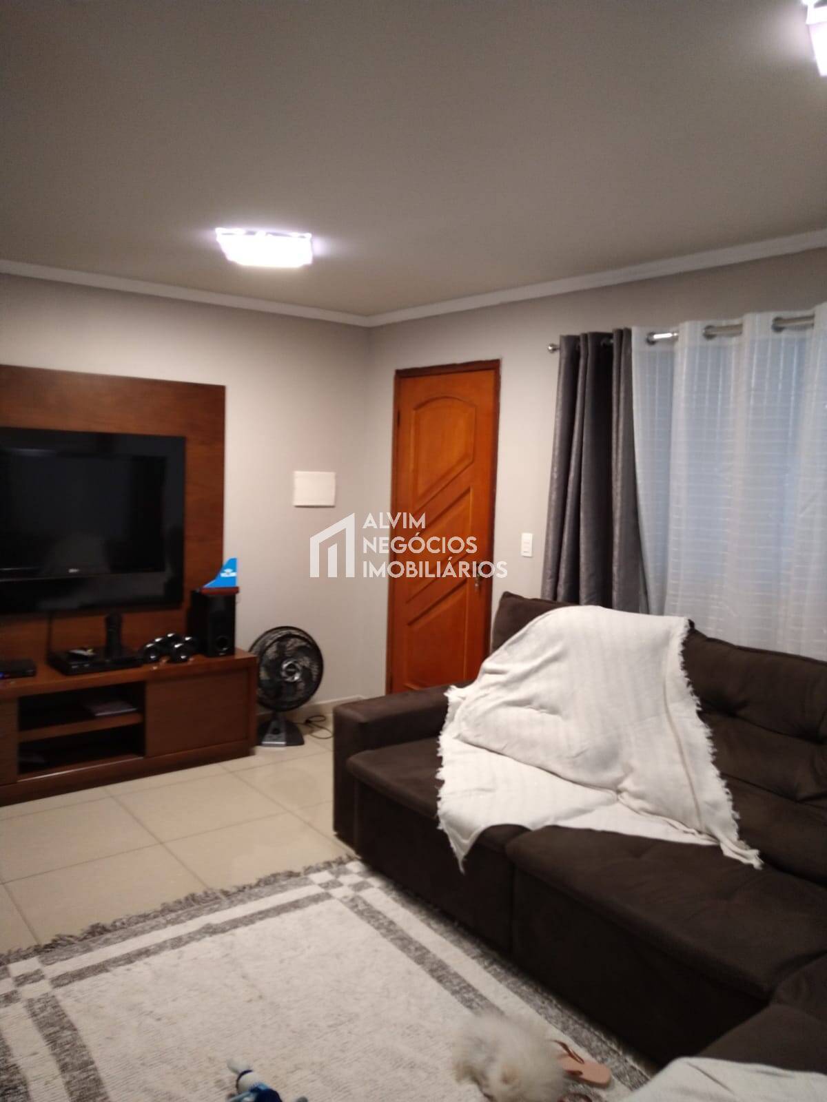 Sobrado à venda com 3 quartos, 125m² - Foto 1
