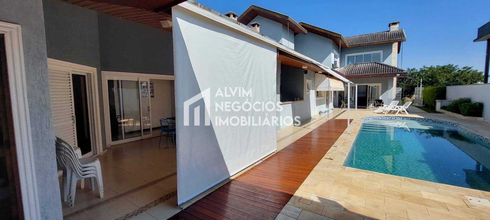 Casa à venda com 5 quartos, 1000m² - Foto 47