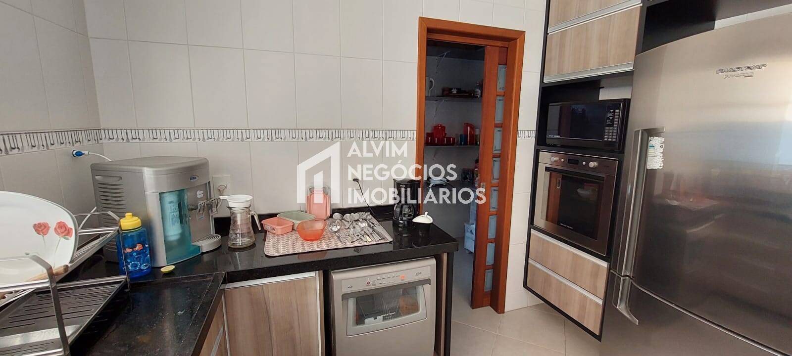 Casa à venda com 5 quartos, 1000m² - Foto 13