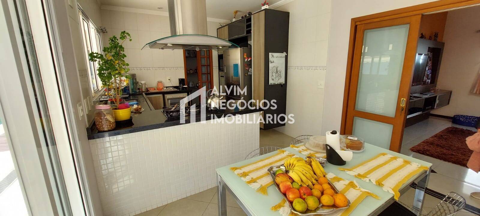 Casa à venda com 5 quartos, 1000m² - Foto 12