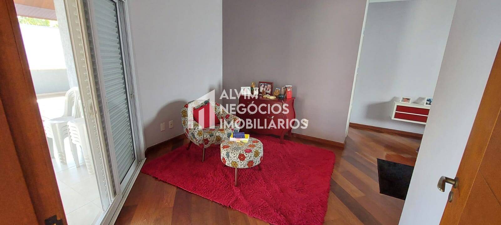 Casa à venda com 5 quartos, 1000m² - Foto 19
