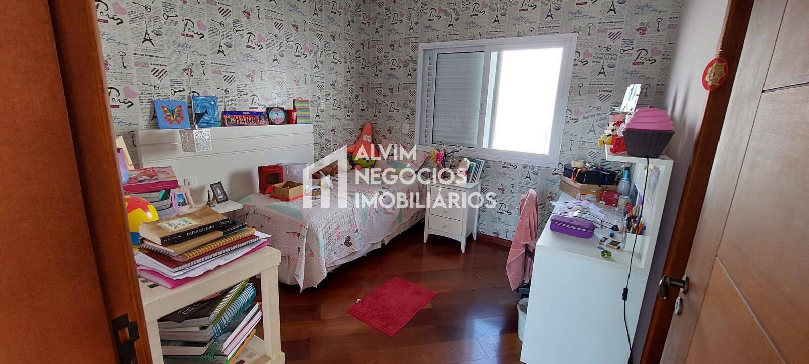 Casa à venda com 5 quartos, 1000m² - Foto 25