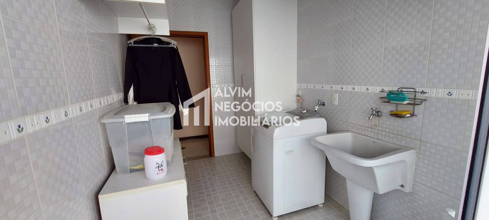 Casa à venda com 5 quartos, 1000m² - Foto 37