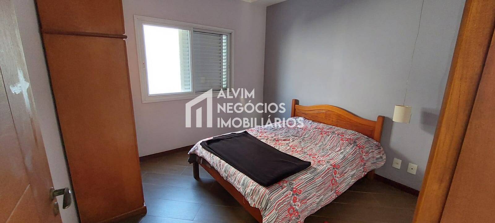 Casa à venda com 5 quartos, 1000m² - Foto 33