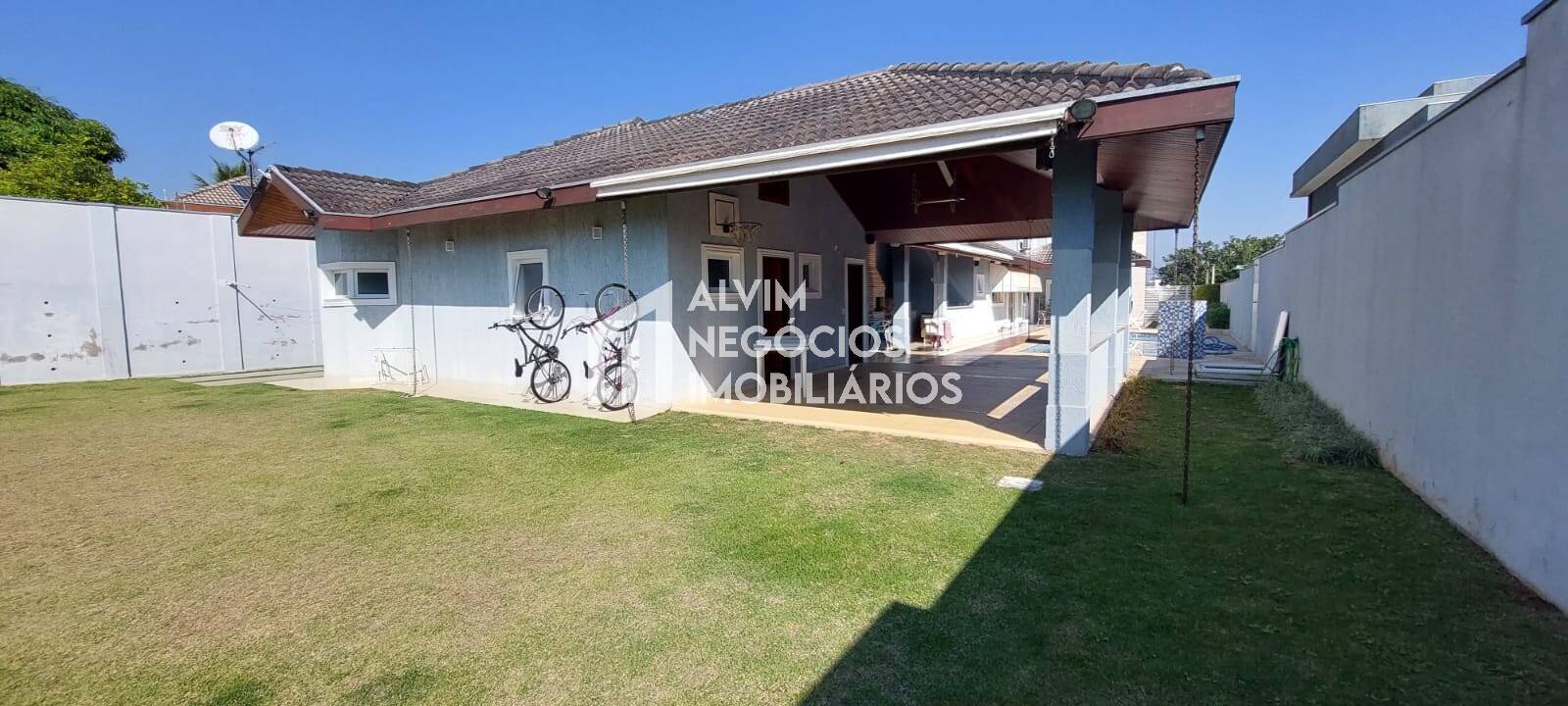 Casa à venda com 5 quartos, 1000m² - Foto 51