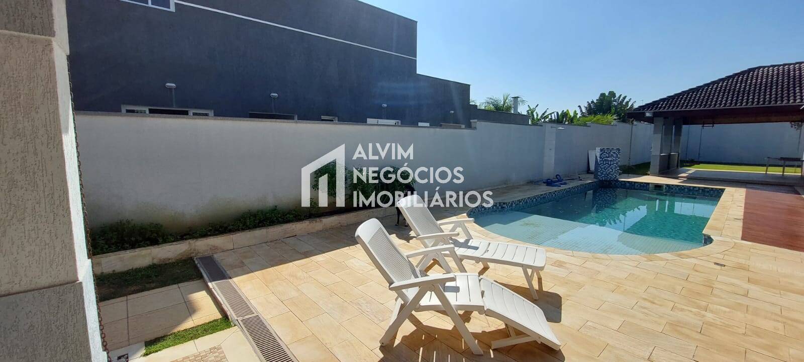 Casa à venda com 5 quartos, 1000m² - Foto 48