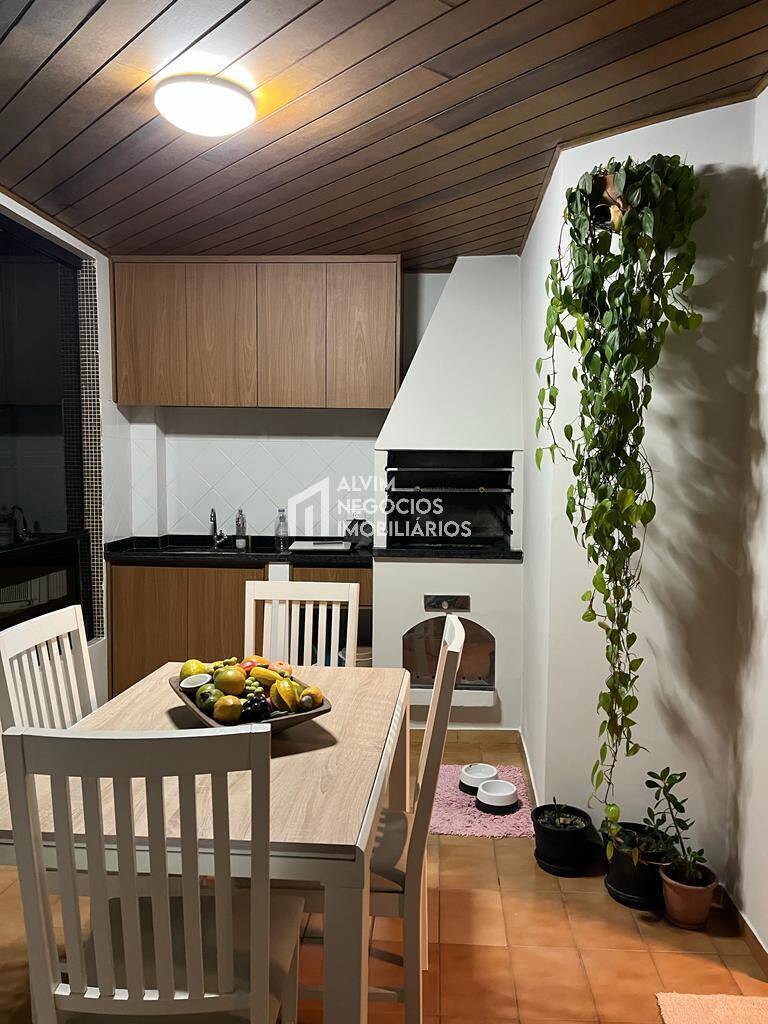 Apartamento à venda com 4 quartos, 176m² - Foto 6