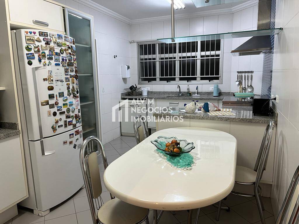 Apartamento à venda com 4 quartos, 176m² - Foto 10