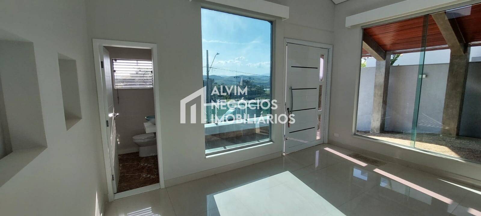 Sobrado à venda com 3 quartos, 500m² - Foto 3