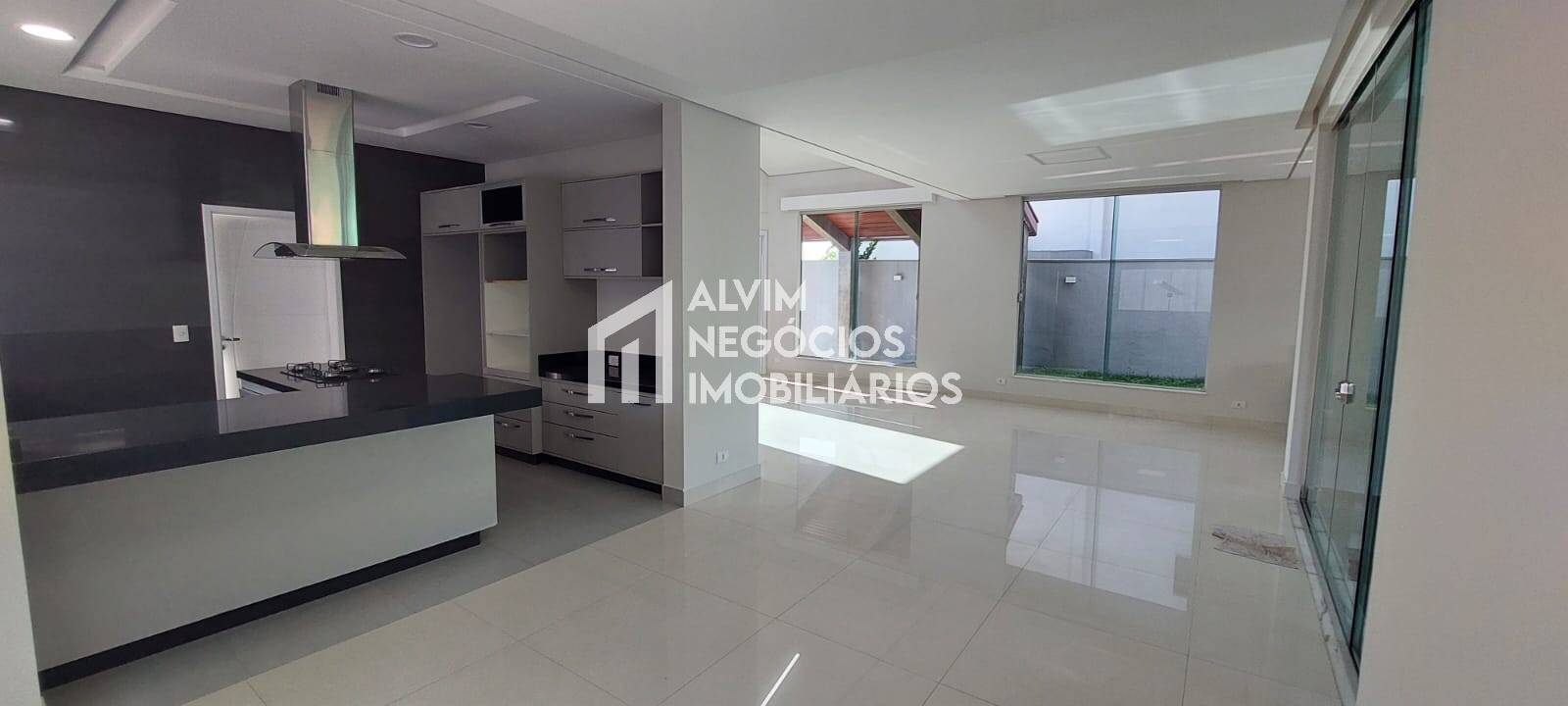 Sobrado à venda com 3 quartos, 500m² - Foto 6