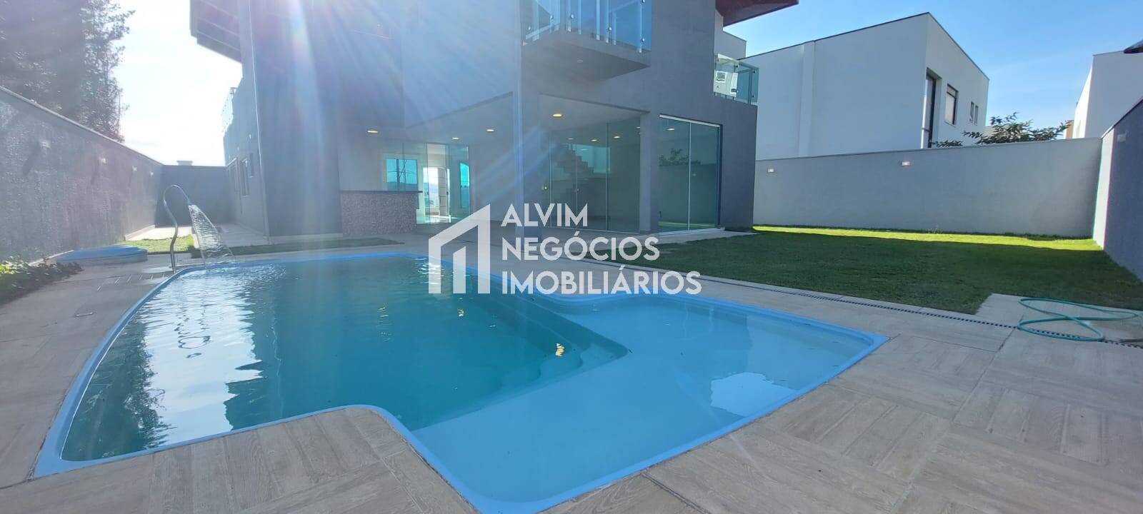 Sobrado à venda com 3 quartos, 500m² - Foto 24