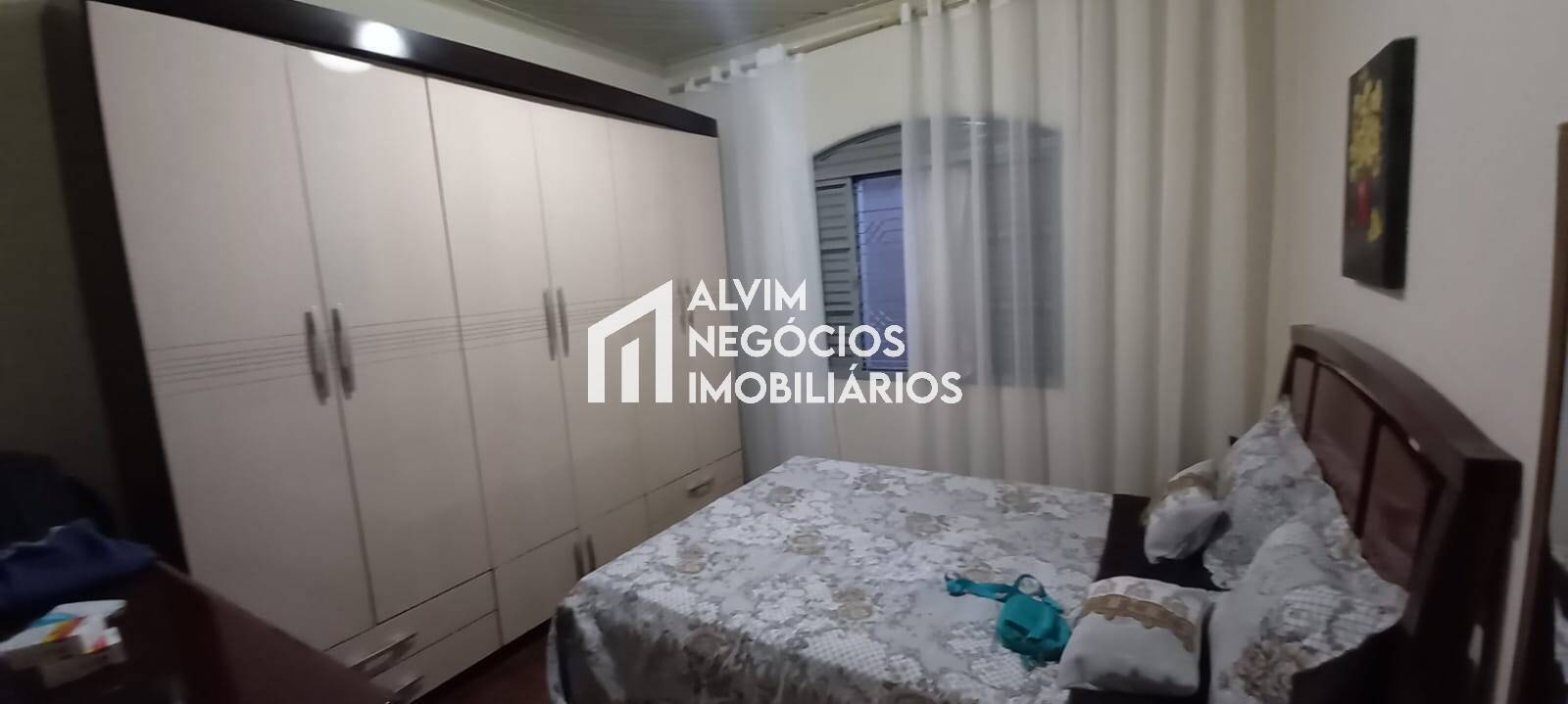 Casa, 4 quartos, 260 m² - Foto 2